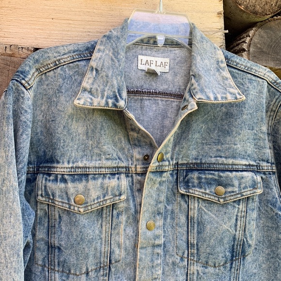 Vintage Denim distressed jean Jacket  Women size large - Picture 2 of 4